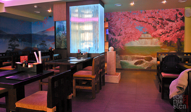 роспись ресторана, интерьер ресторана с росписью